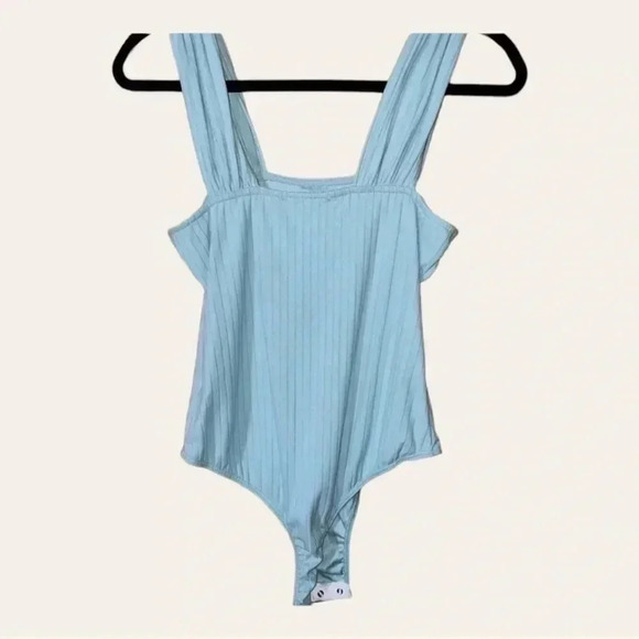 💋WOMEN’S BAEVERLY MINT IN COLOR BODYSUIT SIZE LARGE - Picture 7 of 9